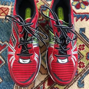 Saucony Triumph 8 Men’s Running/Athletic Sneakers